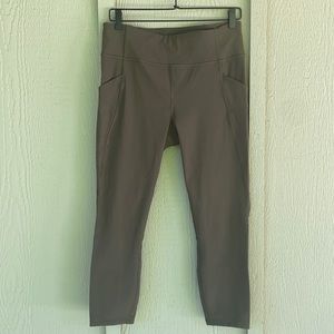 Lululemon Legging Yoga Pant. Olive Green Crop
